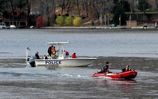 Illustrative image of police boats searching Greenwood Lake for missing swimmers on Nov. 15, 2009 in Greenwood Lake, New York. (AP Photo/Ed Bailey) Illustrative image of police boats searching Greenwood Lake for missing swimmers on Nov. 15, 2009 in Greenwood Lake, New York. (AP Photo/Ed Bailey)