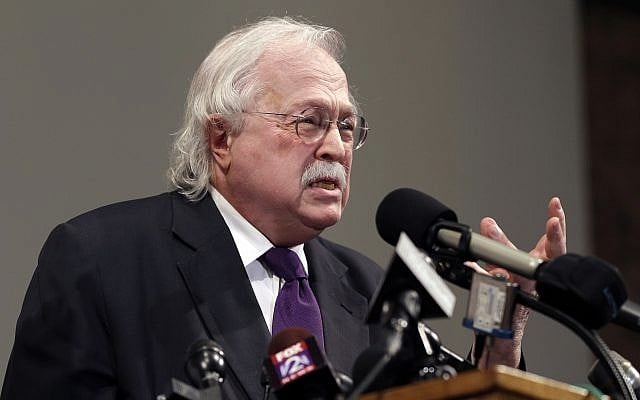 Illustrative: Pathologist Dr. Michael Baden speaks during a news conference to share preliminary results of a second autopsy done on Michael Brown in St. Louis County, Missouri, August 18, 2014. (AP Photo/Jeff Roberson, File) Illustrative: Pathologist Dr. Michael Baden speaks during a news conference to share preliminary results of a second autopsy done on Michael Brown in St. Louis County, Missouri, August 18, 2014. (AP Photo/Jeff Roberson, File)