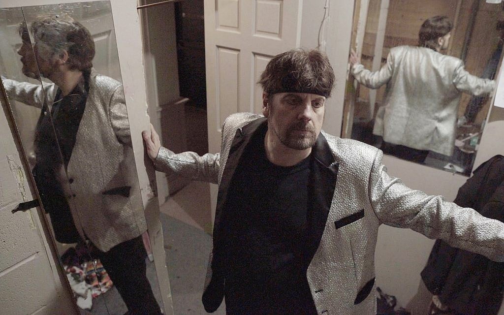 The Amazing Jonathan in 'The Amazing Jonathan Documentary.' (Courtesy/ Hulu)