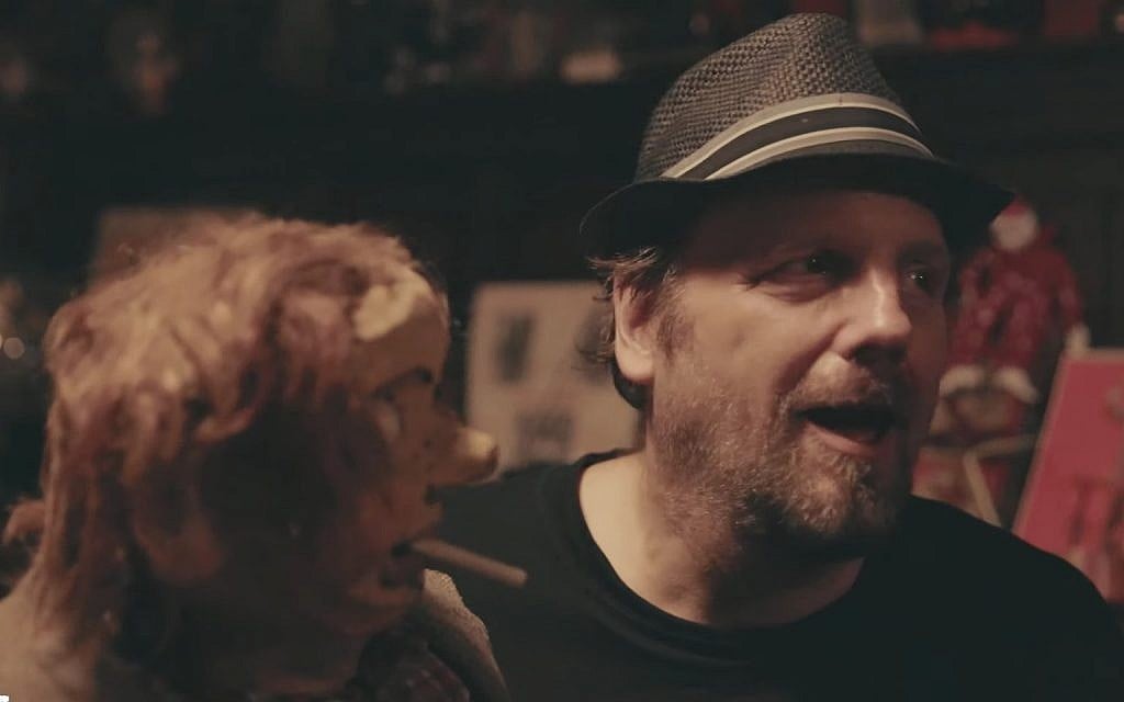 The Amazing Jonathan in 'The Amazing Jonathan Documentary.' (Screenshot/Hulu)