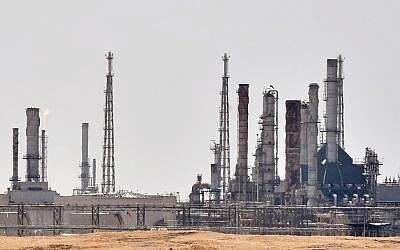 An Aramco oil facility near al-Khurj area, just south of the Saudi capital Riyadh, September 15, 2019. (FAYEZ NURELDINE/ AFP) An Aramco oil facility near al-Khurj area, just south of the Saudi capital Riyadh, September 15, 2019. (FAYEZ NURELDINE/ AFP)