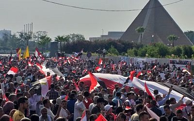Supporters of Egyptian President Abdel Fattah el-Sissi rally near the Unknown Soldier Memorial in the eastern Nasr City district of Egypt's capital Cairo on September 27, 2019. (Khaled DeSouki/AFP)