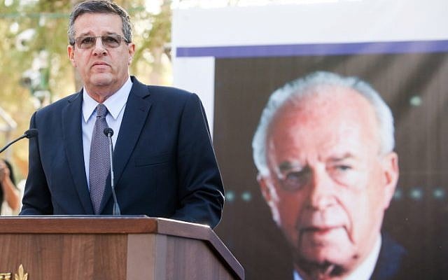 Yuval Rabin, son of the late Israeli prime minister Yitzhak Rabin, speaks at a memorial service marking 22 years since his assasination, held at Mount Herzl cemetery in Jerusalem. November 1, 2017. (Marc Israel Sellem/POOL) Yuval Rabin, son of the late Israeli prime minister Yitzhak Rabin, speaks at a memorial service marking 22 years since his assasination, held at Mount Herzl cemetery in Jerusalem. November 1, 2017. (Marc Israel Sellem/POOL)