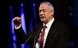 Blue and White party leader Benny Gantz speaks at a campaign rally in Tel Aviv on September 15, 2019. (Tomer Neuberg/Flash90)