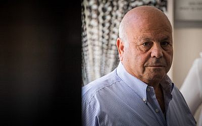 Ezra Saidoff, former deputy director of the Prime Minister's Office seen at the Jerusalem Magistrate's Court to hear his verdict in his trial on September 25, 2019 (Yonatan Sindel/Flash90)