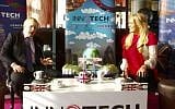 Borris Johnson (L) and Jennifer Arcuri at the InnoTech Summit in 2013 (Screencapture/YouTube)