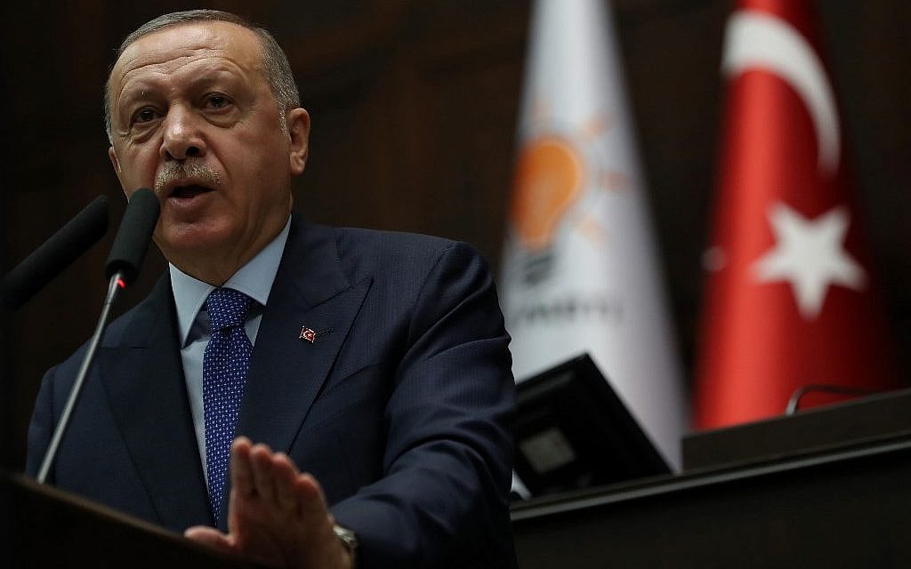 President Recep Tayyip Erdogan and leader of the ruling Justice and Development (AK) Party addresses party members during a party meeting at the Turkish National Assembly in Ankara, on October 16, 2019. (Adem ALTAN / AFP)
