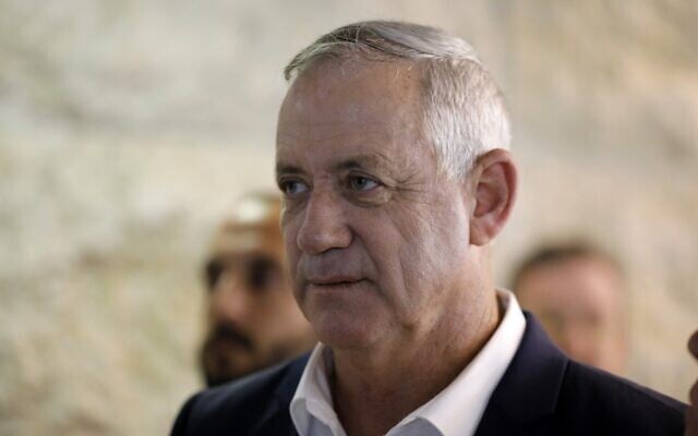 Retired General Benny Gantz, leader of the Blue and White political alliance, is pictured after paying his respects in front of the coffin of the recently deceased former Supreme Court president Meir Shamgar, in Jerusalem on October 22, 2019. (Menahem KAHANA / AFP) Retired General Benny Gantz, leader of the Blue and White political alliance, is pictured after paying his respects in front of the coffin of the recently deceased former Supreme Court president Meir Shamgar, in Jerusalem on October 22, 2019. (Menahem KAHANA / AFP)