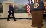 US President Donald Trump heads to the lectern to make a major announcement on October 27, 2019, at the White House in Washington, DC. (JIM WATSON / AFP)