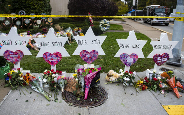 A memorial for victims of the attack on the Tree of Life synagogue in Pittsburgh, Pennsylvania, in October 2018. (Matthew Hatcher/SOPA Images/LightRocket via Getty Images via JTA)