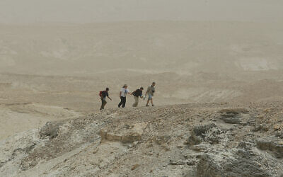 Illustrative: Hikers near the Dead Sea, May 15, 2009. (Moshe Shai/Flash90)