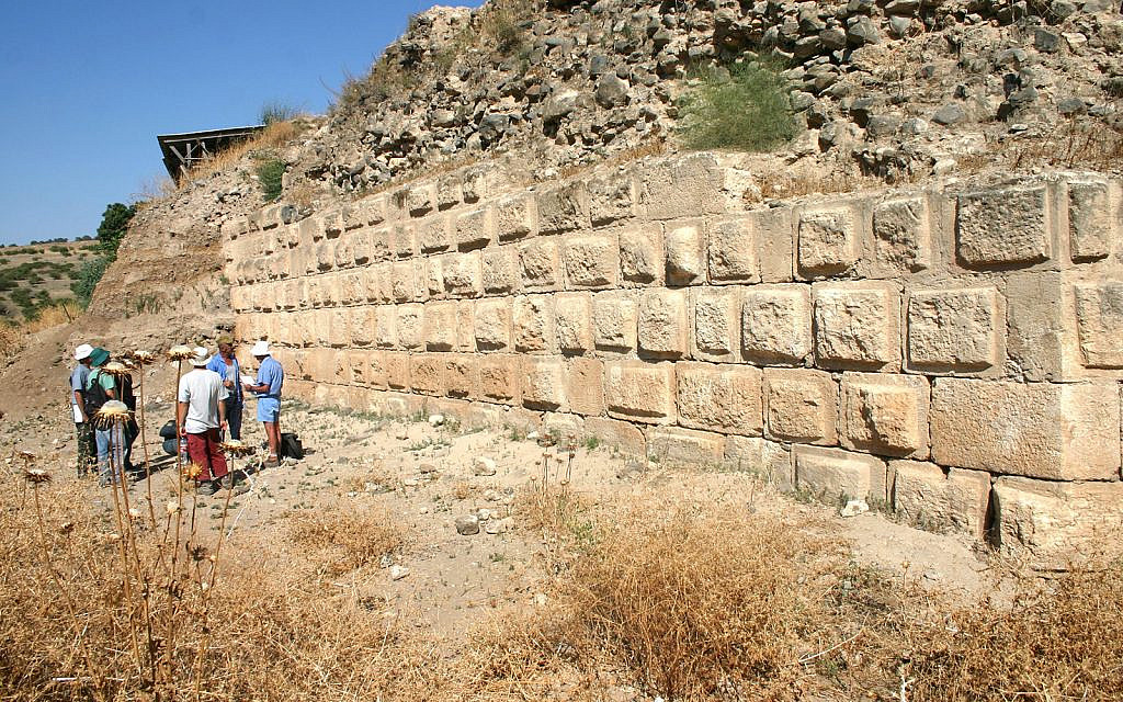 Islamic tradition believes that the Chastellet fortress is situated where the biblical Jacob heard that his son Joseph had been sold to passing merchants. (Shmuel Bar-Am)