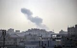 Smoke billows in Gaza City following an Israeli strike on November 12, 2019. (SAID KHATIB / AFP)