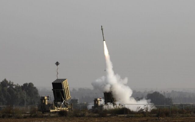 An Israeli missile launched from the Iron Dome defense missile system, designed to intercept and destroy incoming short-range rockets and artillery shells, in the southern Israeli city of Sderot, on November 12, 2019. (Menahem Kahana/AFP) An Israeli missile launched from the Iron Dome defense missile system, designed to intercept and destroy incoming short-range rockets and artillery shells, in the southern Israeli city of Sderot, on November 12, 2019. (Menahem Kahana/AFP)
