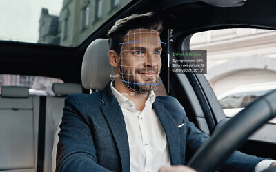 The software developed by Eyesight Technologies tracks eye movements to alert drowsy or distracted drivers (Courtesy)