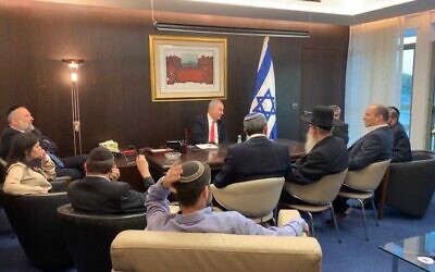 Prime Minister Benjamin Netanyahu meets with his right-wing and religious allies, at the Knesset on November 4, 2019 (Courtesy)