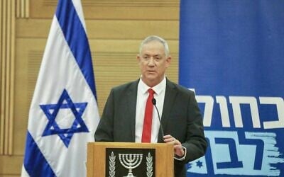 Blue and White leader Benny Gantz addresses members of his faction during  a meeting in the Knesset on November 11, 2019 (Elad Malka)