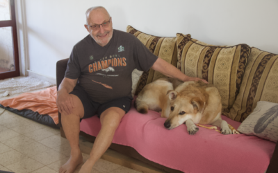 Don Salman in his home in Kibbutz Nahal Oz on November 14, 2019. (Jacob Magid/Times of Israel)