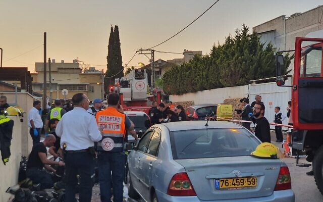 Emergency teams arrive at a house fire in Netanya on November 22, 2019. (Magen David Adom) Emergency teams arrive at a house fire in Netanya on November 22, 2019. (Magen David Adom)