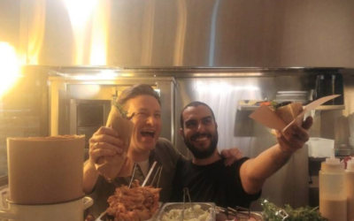Celebrity chef Jamie Oliver and Tel Aviv chef Harel Zakaim in his vegan schwarma joint Sultana in Oliver's Channel 4 show (Courtesy Sultana Facebook page)