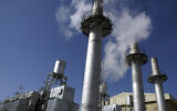 The exterior of the Arak heavy water production facility in Arak, Iran, 360 kilometers southwest of Tehran, October 27, 2004. (AP Photo)