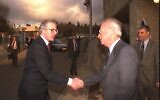 Prime minister Yitzhak Rabin greets his British counterpart John Major at the Prime Minister's Office in Jerusalem. (Government Press Office)