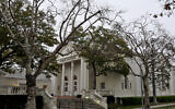 The exterior of the Nessah Synagogue in Beverly Hills, California. (Toglenn/Wikimedia Commons/via JTA)