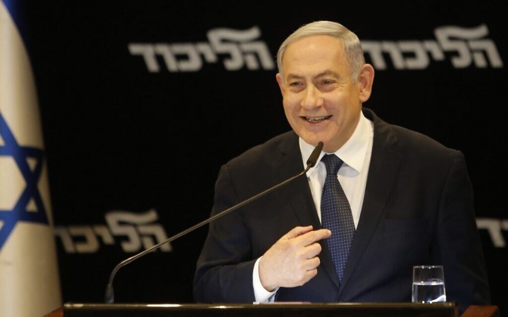 Israeli Prime Minister Benjamin Netanyahu announces his intention to file a request to the Knesset for immunity from prosecution, in Jerusalem on January 1, 2020. (GIL COHEN-MAGEN / AFP) Israeli Prime Minister Benjamin Netanyahu announces his intention to file a request to the Knesset for immunity from prosecution, in Jerusalem on January 1, 2020. (GIL COHEN-MAGEN / AFP)