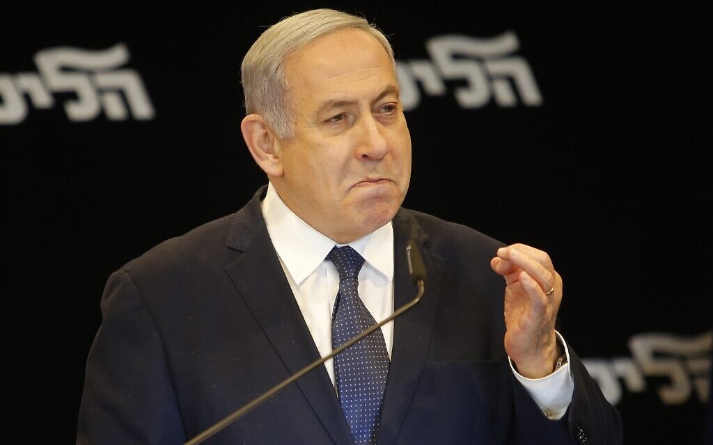 Prime Minister Benjamin Netanyahu announces his intention to seek Knesset immunity from prosecution, in Jerusalem on January 1, 2020. (GIL COHEN-MAGEN / AFP) Prime Minister Benjamin Netanyahu announces his intention to seek Knesset immunity from prosecution, in Jerusalem on January 1, 2020. (GIL COHEN-MAGEN / AFP)
