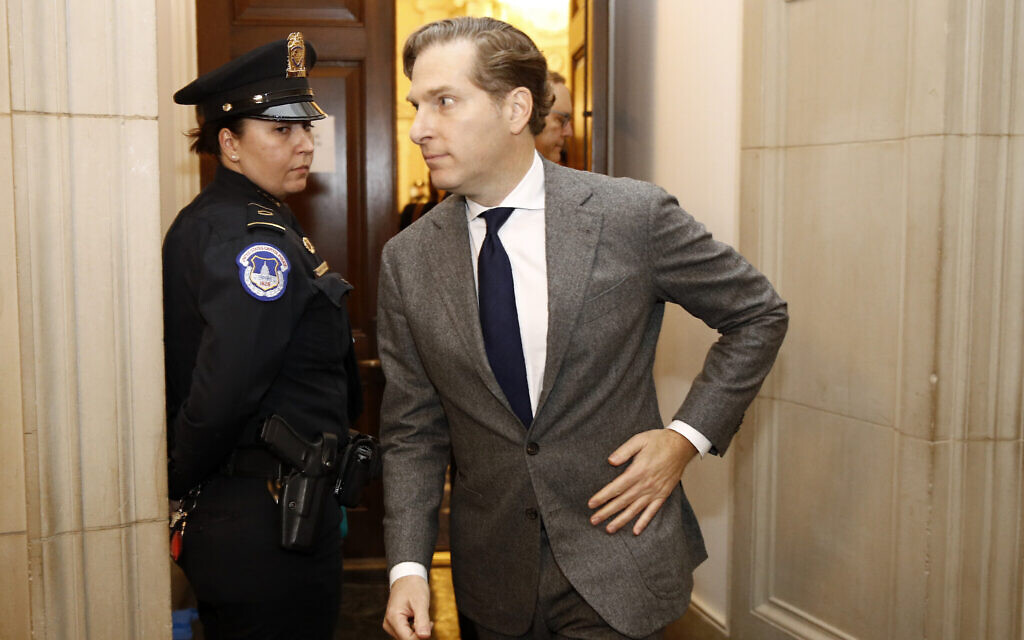 Constitutional law expert Harvard Law School professor Noah Feldman steps out of a hearing room during recess while testifying before the House Judiciary Committee on the constitutional grounds for the impeachment of US President Donald Trump, on Capitol Hill in Washington, December 4, 2019. (AP Photo/Patrick Semansky)