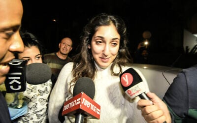 Naama Issachar, an Israeli-American woman who was jailed in Russia on drug charges, and received a pardon from Russian President Vladimir Putin, arrives to her home in Rehovot, January 30, 2020. (Meir Vaknin/Flash90)