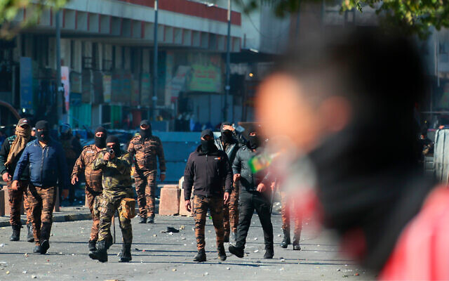 Iraqi security forces try to disperse anti-government protesters during clashes in downtown Baghdad, Iraq, Jan. 27, 2020. (AP/Hadi Mizban) Iraqi security forces try to disperse anti-government protesters during clashes in downtown Baghdad, Iraq, Jan. 27, 2020. (AP/Hadi Mizban)