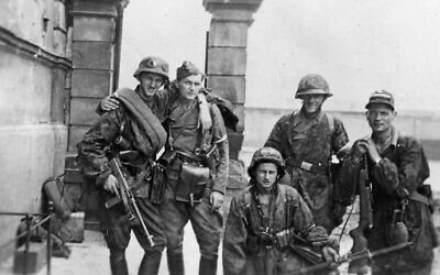Soldiers of the Armia Krayova (Juliusz Bogdan Deczkowski/Public Domain) Soldiers of the Armia Krayova (Juliusz Bogdan Deczkowski/Public Domain)