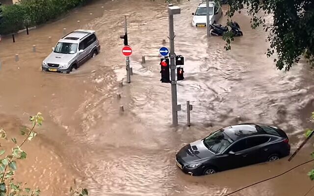 Flooding in southern Tel Aviv on January 4, 2020. (YouTube screenhot/ Almog Tsadok)