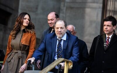 Movie producer Harvey Weinstein departs his sexual assault trial at New York Criminal Court with his lawyer Donna Rotunno, left, in New York City, on February 14, 2020. 
(Stephanie Keith/Getty Images/AFP)