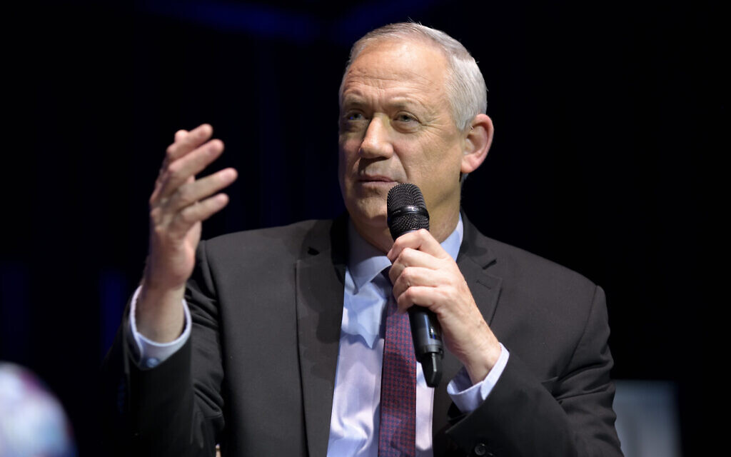 Blue and White head Benny Gantz at an election event in Tel Aviv, Feb 17, 2020. (Gili Yaari/Flash90) Blue and White head Benny Gantz at an election event in Tel Aviv, Feb 17, 2020. (Gili Yaari/Flash90)