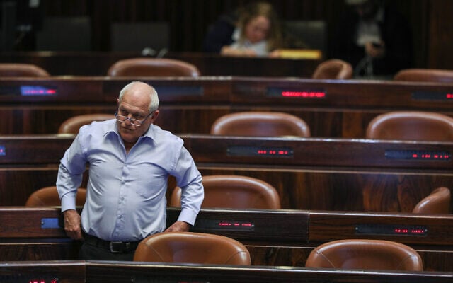 Likud MK Haim Katz during a Knesset plenary session debate on his request for parliamentary immunity from prosecution, February 20, 2020. (Yonatan Sindel/Flash90) Likud MK Haim Katz during a Knesset plenary session debate on his request for parliamentary immunity from prosecution, February 20, 2020. (Yonatan Sindel/Flash90)