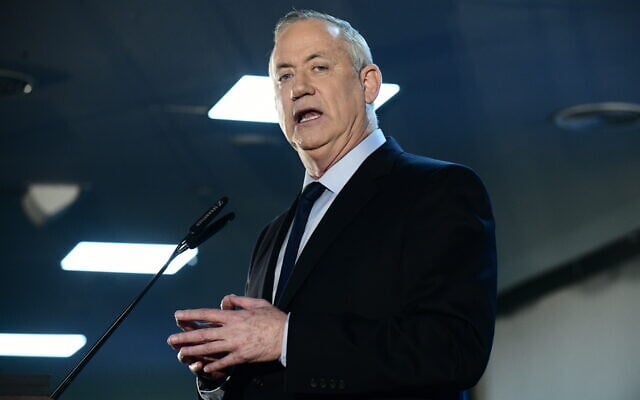 Blue and White chairman Benny Gantz speaks to supporters in Tel Aviv on February 20, 2020. (Tomer Neuberg/Flash90) Blue and White chairman Benny Gantz speaks to supporters in Tel Aviv on February 20, 2020. (Tomer Neuberg/Flash90)