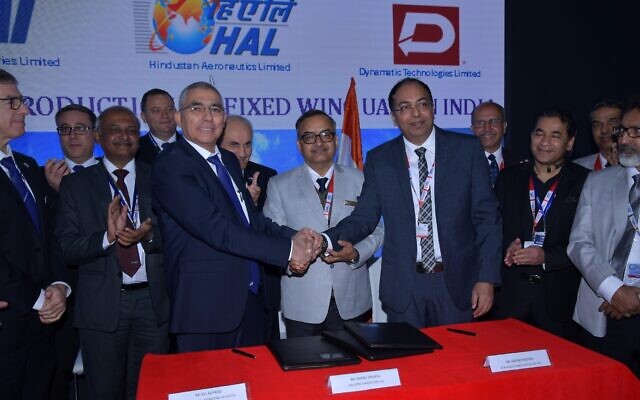 Officials at Israel Aerospace Industries (IAI) and India's Hindustan Aeronautics Limited (HAL) sign an MOU for the use and production of drones at the DefExpo 2020 exhibition, in Lucknow, India;, February 5, 2020 (Courtesy) Officials at Israel Aerospace Industries (IAI) and India's Hindustan Aeronautics Limited (HAL) sign an MOU for the use and production of drones at the DefExpo 2020 exhibition, in Lucknow, India;, February 5, 2020 (Courtesy)