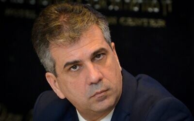 Minister of Economy and Industry Eli Cohen attends a party faction meeting in Tel Aviv on April 1, 2019. (Flash90)
