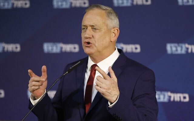 Blue and White party leader Benny Gantz gives a statement to the press in Ramat Gan on March 1, 2020. (Menahem Kahana/AFP) Blue and White party leader Benny Gantz gives a statement to the press in Ramat Gan on March 1, 2020. (Menahem Kahana/AFP)