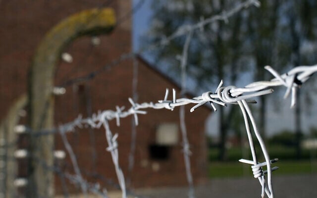 Barbed wire is seen at the memorial site of the former Nazi concentration camp 'Neuengamme'  in Hamburg, northern Germany, on May 4, 2010. (apn/Axel Heimken)