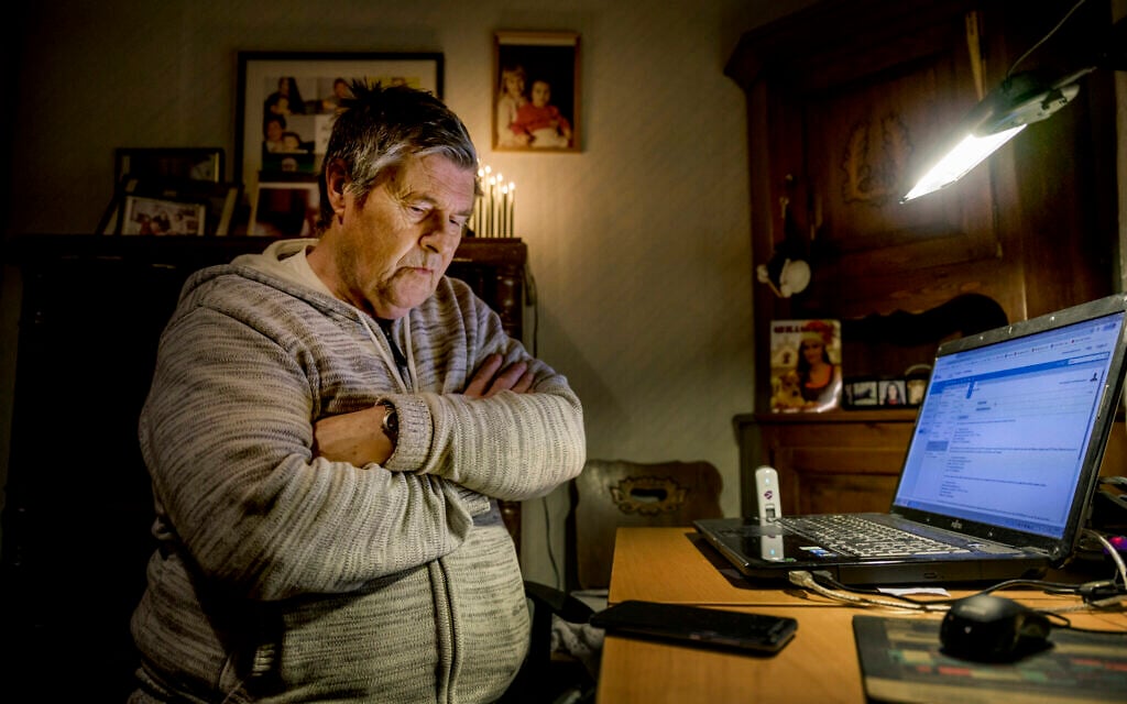 Kent Lundin, 73, a retired ambulance driver from Kolback, Sweden, has cancer. He lost hundreds of thousands of Swedish crowns to Milton Group (Alexander Mahmoud/Dagens Nyheter)