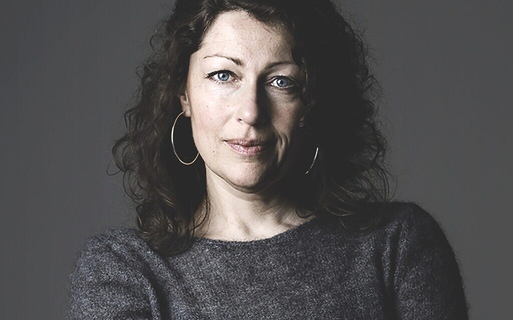 Elisabeth Åsbrink (Eva Tedesjö)