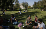 Illustrative: Students seen at the Givat Ram campus of the Hebrew University of Jerusalem, October 27, 2014. (Miriam Alster/FLASh90)