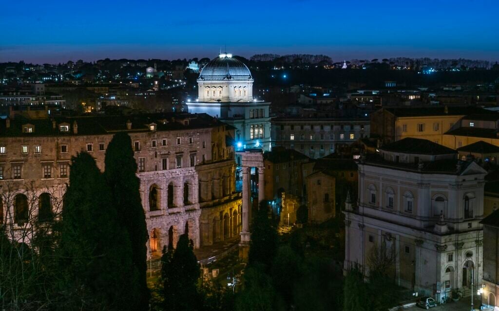 Exterior of the Great Synagogue of Rome. (Courtesy)