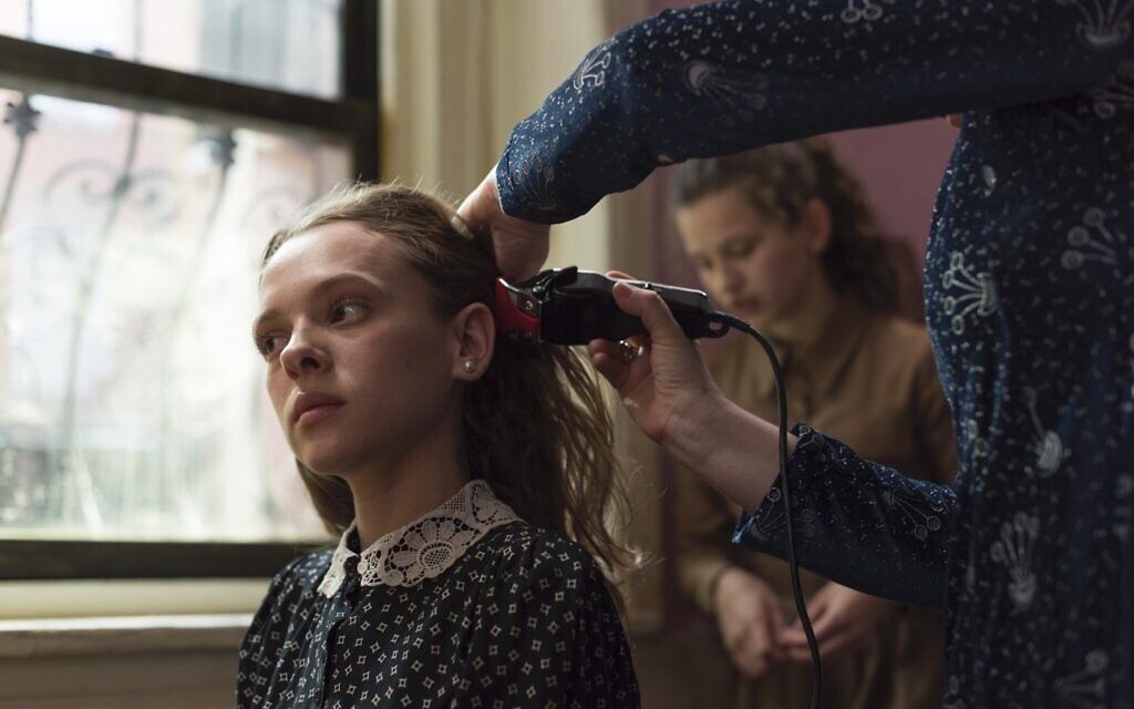 Shira Haas in Netflix's 'Unorthodox" (Anika Molnar/Netflix)