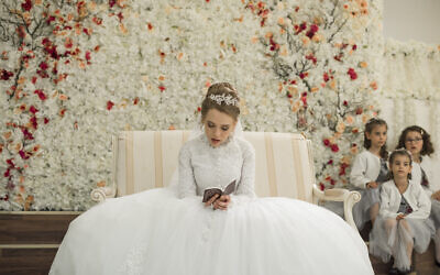 Shira Haas in Netflix's 'Unorthodox.' (Anika Molnar/Netflix)