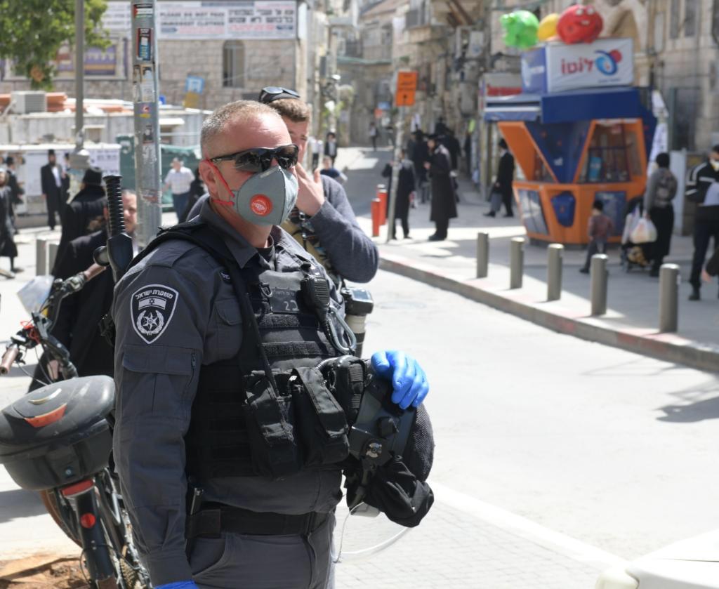500 armed soldiers to join police in enforcing coronavirus restrictions