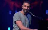 Idan Raichel played a concert onstage, and alone for the Zappa Group, at the start of the coronavirus pandemic, as the clubs offered free, online concerts of well-known Israeli musicians (Zappa Group)